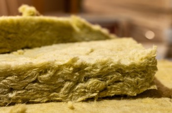 Mineralwolle belastet